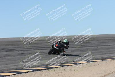 media/Oct-13-2025-Moto Forza (Mon) [[a66d839500]]/2-A Group/Session 2 (Bowl)/